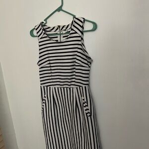 Old Navy Black and White Striped Dress